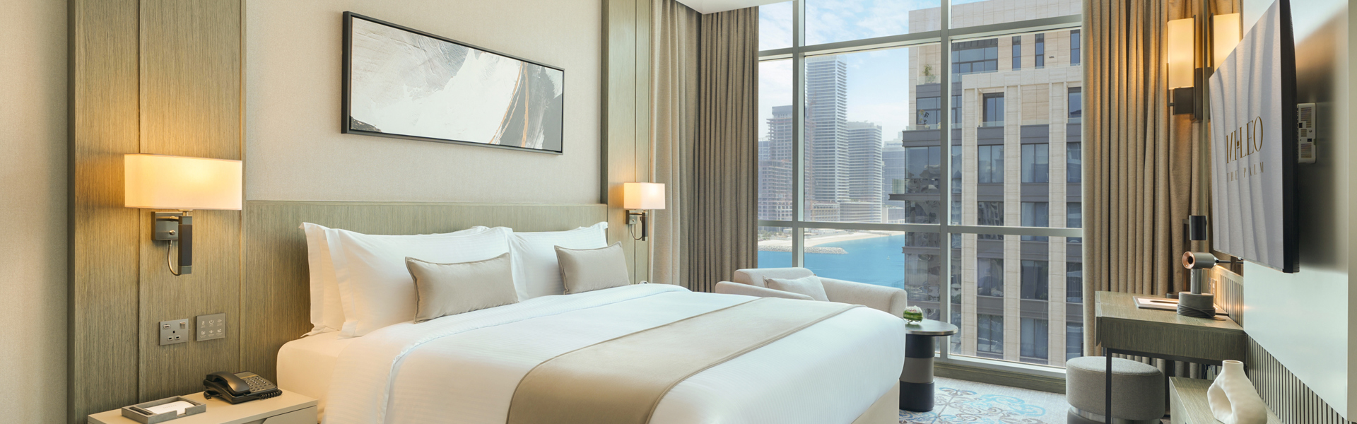 One-Bedroom Apartment Suite with Balcony – Sea View